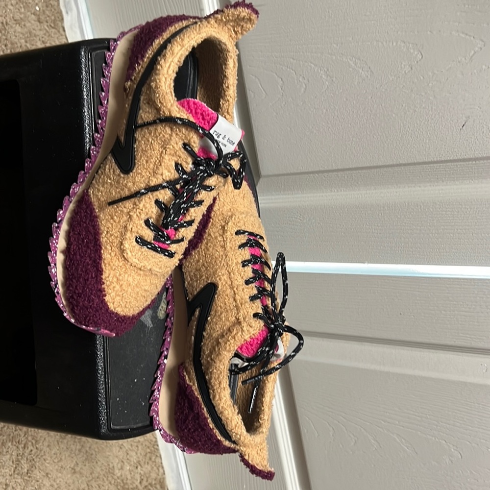 Rag and Bone Retro Runner Sneakers only worn once